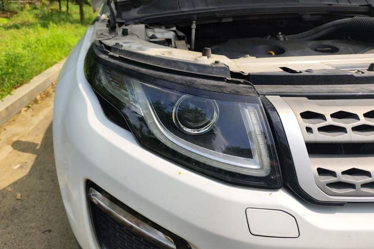 Used Land Rover Range Evoque 2017 2.0T British-Style Prestige Edition Right Front Headlight