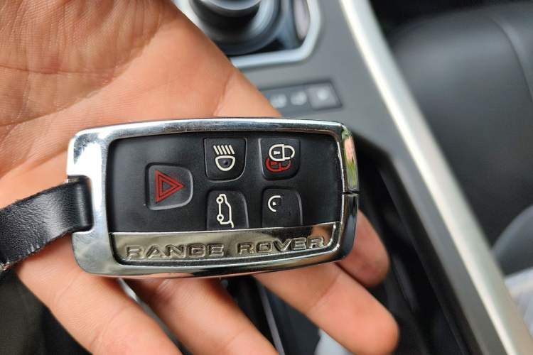 Used Land Rover Range Evoque 2017 2.0T British-Style Prestige Edition Vehicle Key