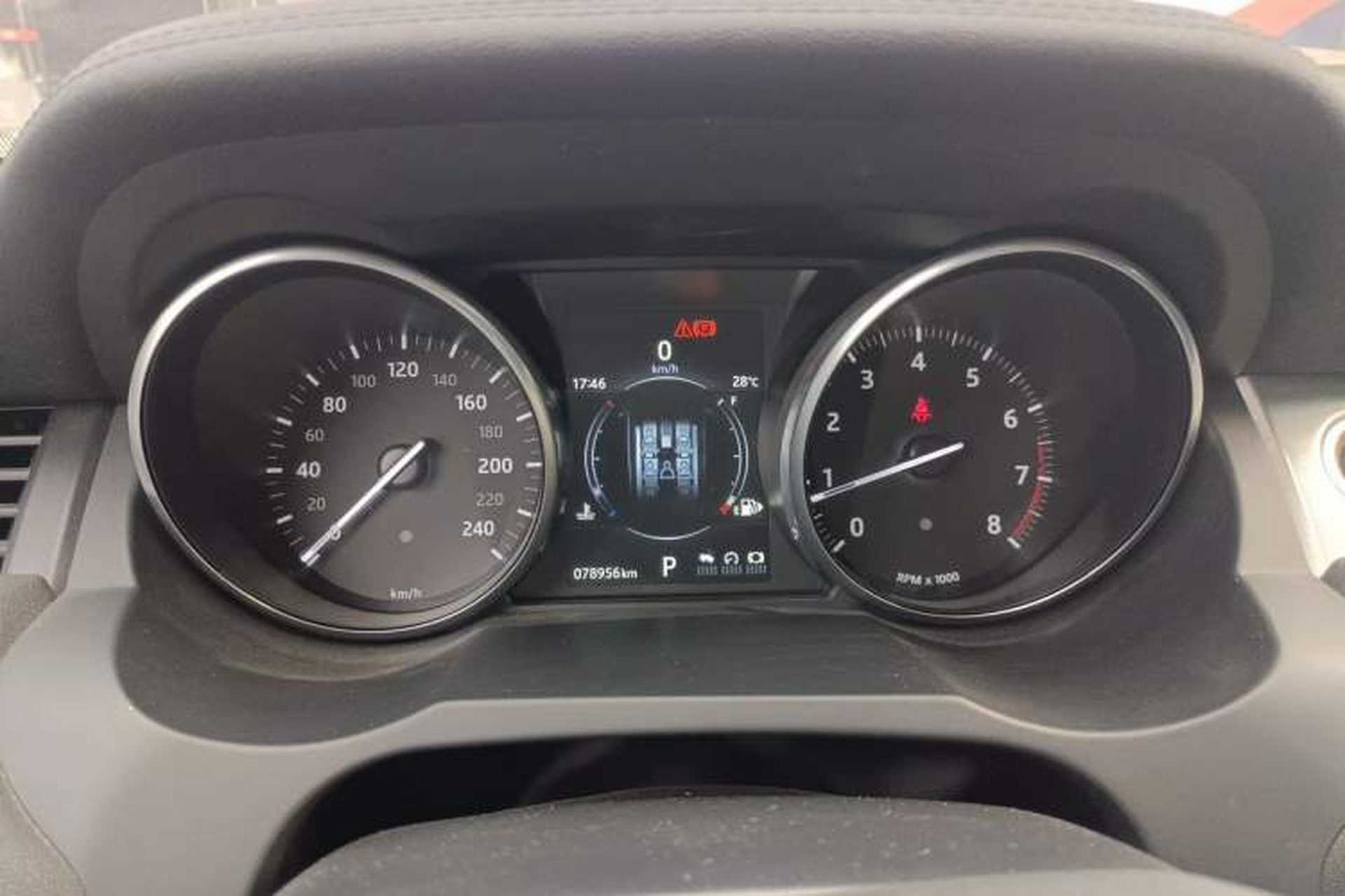 Used Land Rover Range Evoque 2017 2.0T SE Smart Glow Edition Instrument Cluster
