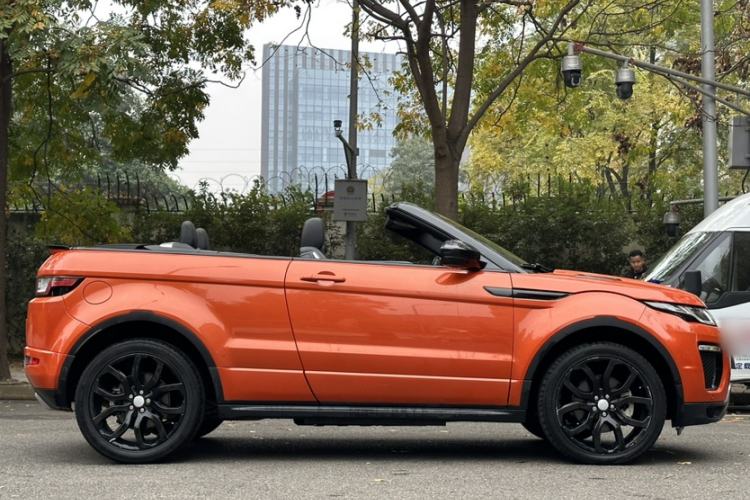 Used Land Rover Range Evoque 2017 2.0T Convertible Edition Exterior 6