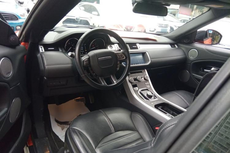 Used Land Rover Range Evoque 2017 2.0T Convertible Edition Interior 2