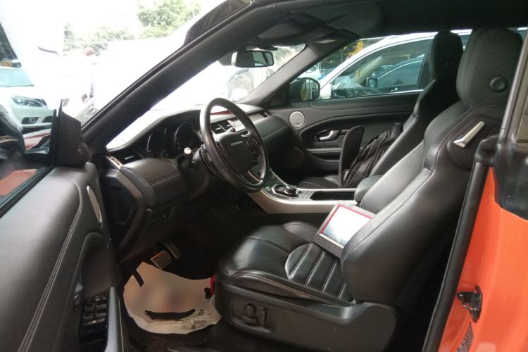 Used Land Rover Range Evoque 2017 2.0T Convertible Edition Interior 3