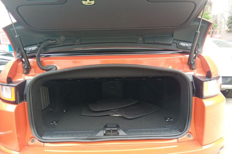 Used Land Rover Range Evoque 2017 2.0T Convertible Edition Trunk