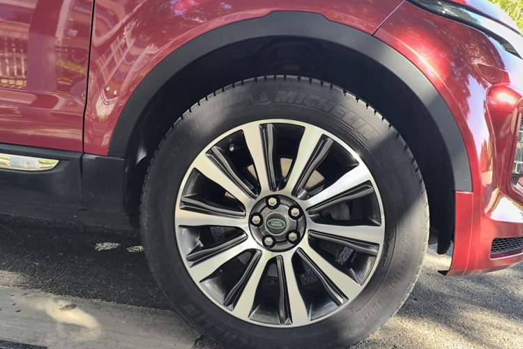 Used Land Rover Range Evoque 2017 2.0T British-Style Prestige Edition Right Front Wheel Hub