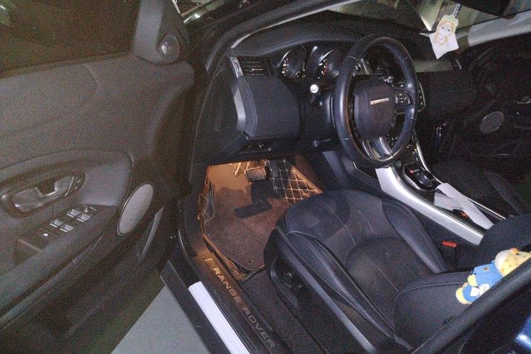 Used Land Rover Range Evoque 2017 2.0T SE Smart Glow Edition Driver Seat