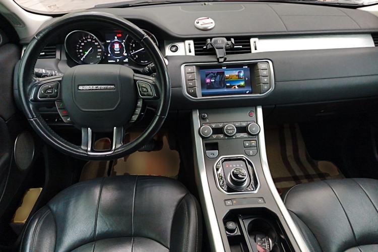 Used Land Rover Range Evoque 2017 2.0T British-Style Prestige Edition Center Console