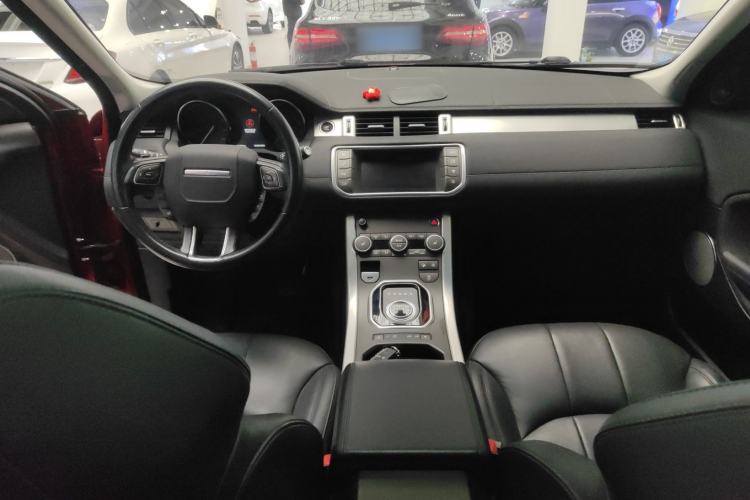 Used Land Rover Range Evoque 2017 2.0T British-Style Prestige Edition Center Console