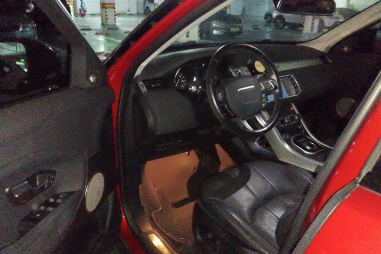 Used Land Rover Range Evoque 2017 2.0T SE Smart Glow Edition Driver Seat
