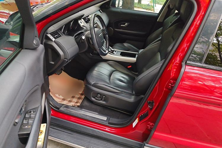 Used Land Rover Range Evoque 2017 2.0T British-Style Prestige Edition Driver Seat
