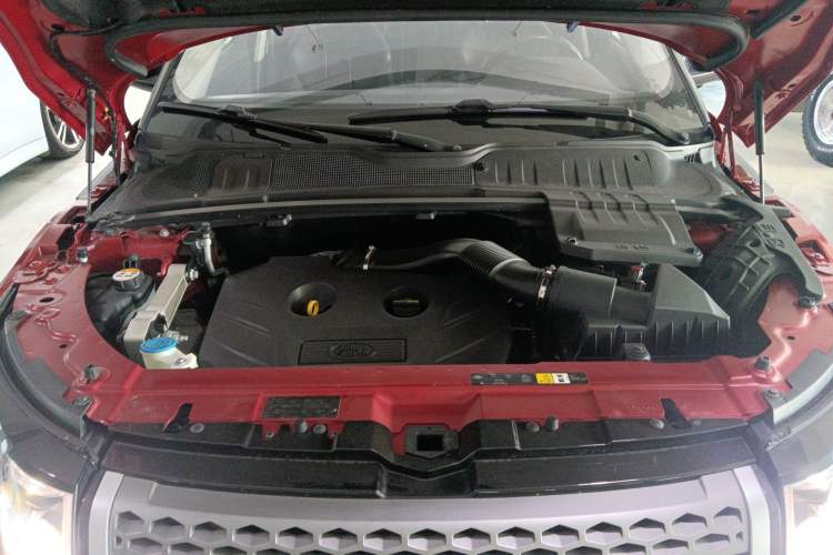 Used Land Rover Range Evoque 2017 2.0T British-Style Prestige Edition Engine Bay