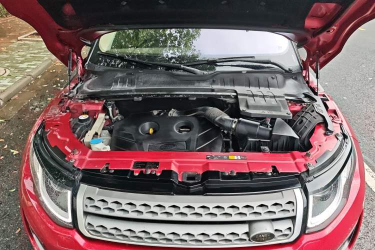Used Land Rover Range Evoque 2017 2.0T British-Style Prestige Edition Engine Bay