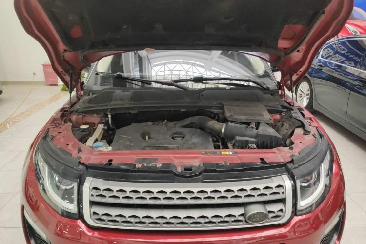 Used Land Rover Range Evoque 2017 2.0T British-Style Prestige Edition Engine Bay