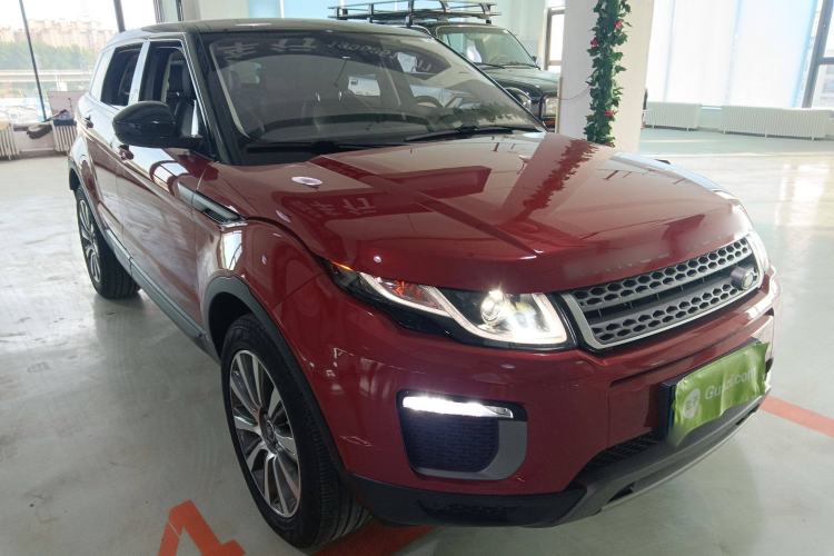 Used Land Rover Range Evoque 2017 2.0T British-Style Prestige Edition Front Right 45 Deg