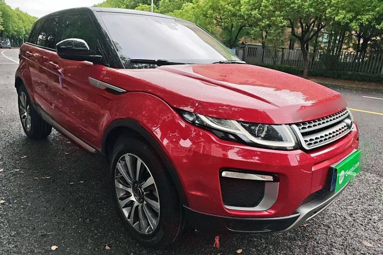 Used Land Rover Range Evoque 2017 2.0T British-Style Prestige Edition Front Right 45 Deg