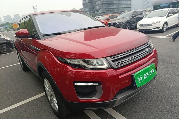 Used Land Rover Range Evoque 2017 2.0T PURE Style Edition Front Right 45 Deg