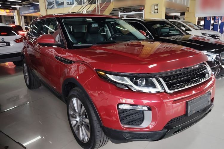Used Land Rover Range Evoque 2017 2.0T SE Smart Glow Edition Front Right 45 Deg