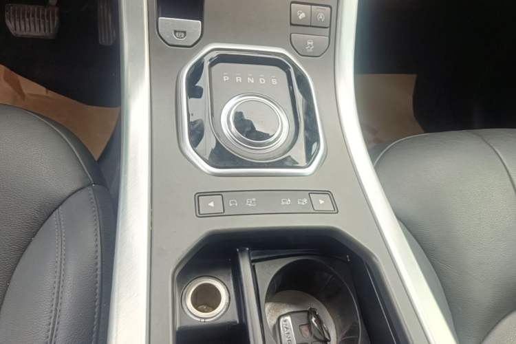 Used Land Rover Range Evoque 2017 2.0T British-Style Prestige Edition Gear Lever