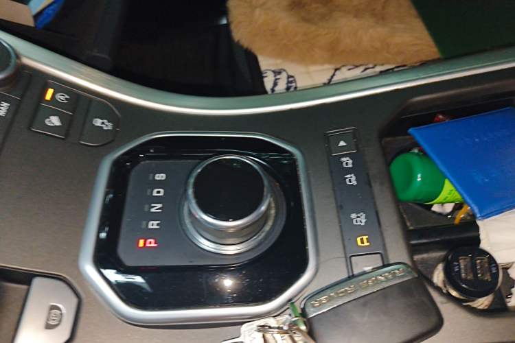 Used Land Rover Range Evoque 2017 2.0T SE PLUS Smart Enjoyment Edition Gear Lever