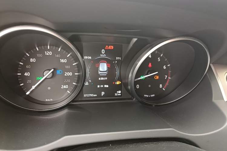 Used Land Rover Range Evoque 2017 2.0T PURE Style Edition Instrument Cluster