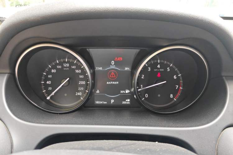 Used Land Rover Range Evoque 2017 2.0T PURE Style Edition Instrument Cluster