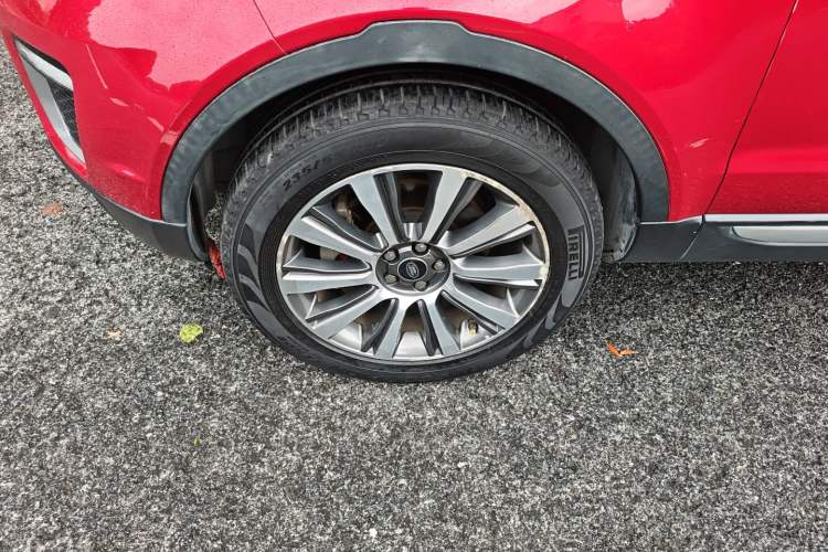 Used Land Rover Range Evoque 2017 2.0T British-Style Prestige Edition Left Front Wheel Hub