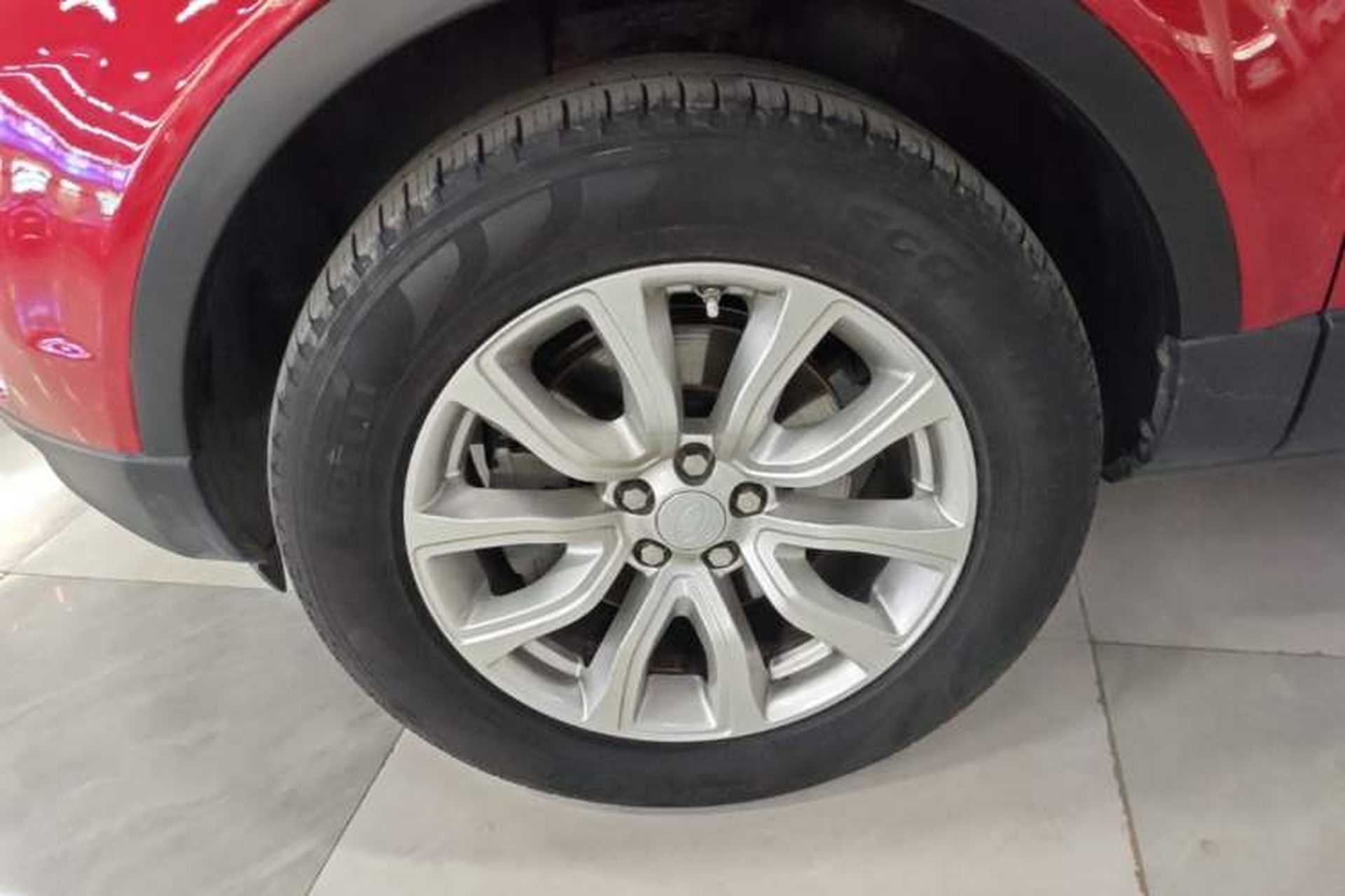 Used Land Rover Range Evoque 2017 2.0T PURE Style Edition Left Front Wheel Hub