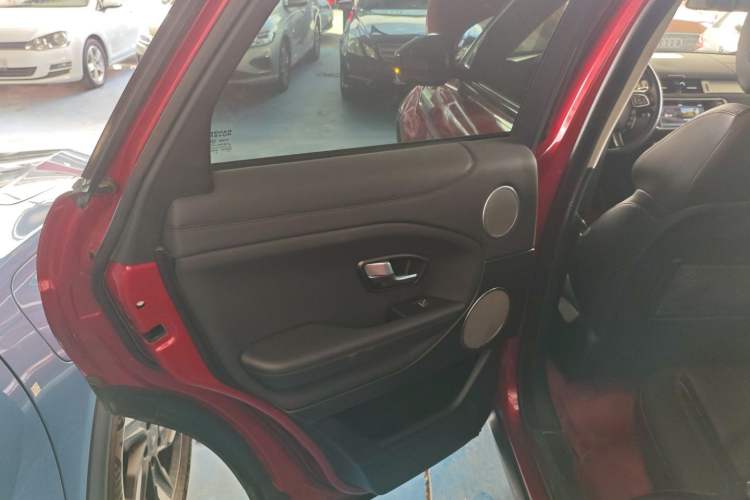 Used Land Rover Range Evoque 2017 2.0T British-Style Prestige Edition Left Rear Door Interior