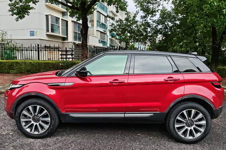 Used Land Rover Range Evoque 2017 2.0T British-Style Prestige Edition Left Side