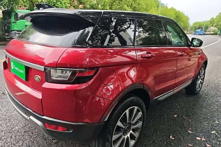 Used Land Rover Range Evoque 2017 2.0T British-Style Prestige Edition Rear Right 45 Deg