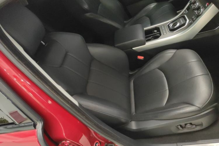 Used Land Rover Range Evoque 2017 2.0T British-Style Prestige Edition Right Front Seat