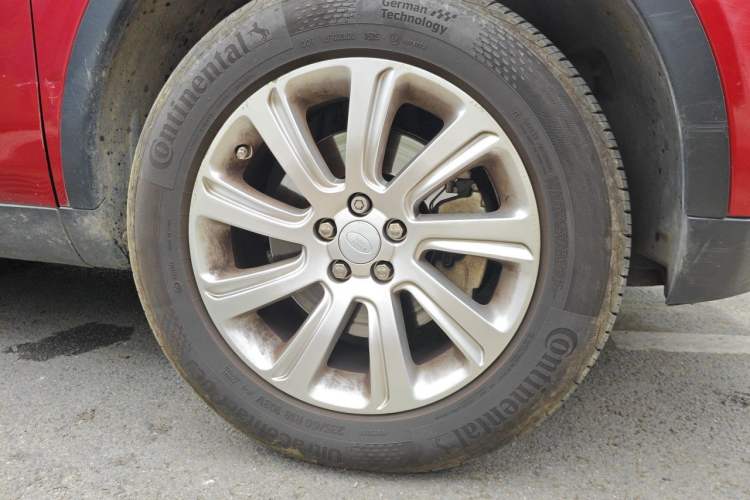 Used Land Rover Range Evoque 2017 2.0T PURE Style Edition Right Front Wheel Hub