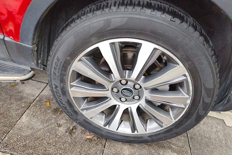 Used Land Rover Range Evoque 2017 2.0T British-Style Prestige Edition Right Front Wheel Hub
