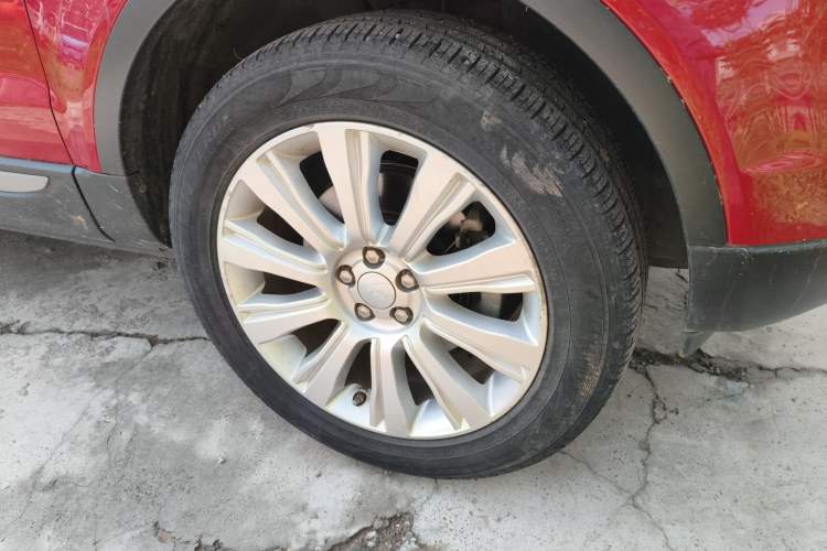 Used Land Rover Range Evoque 2017 2.0T SE Smart Glow Edition Right Front Wheel Hub