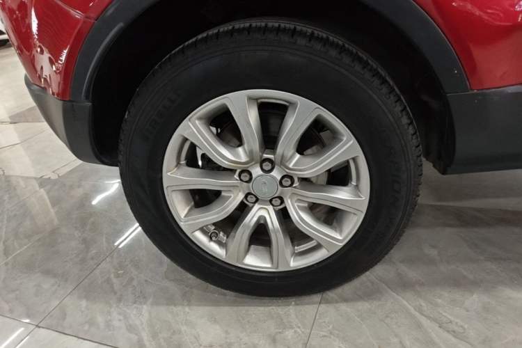 Used Land Rover Range Evoque 2017 2.0T PURE Style Edition Right Rear Wheel Hub