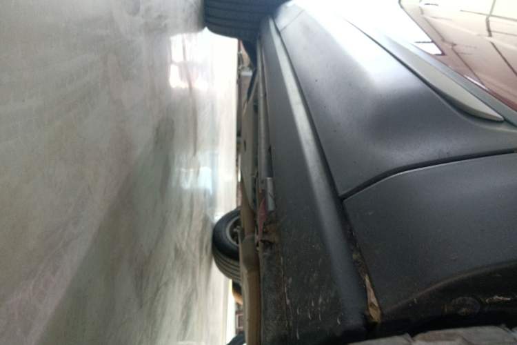 Used Land Rover Range Evoque 2017 2.0T British-Style Prestige Edition Right Side Sill
