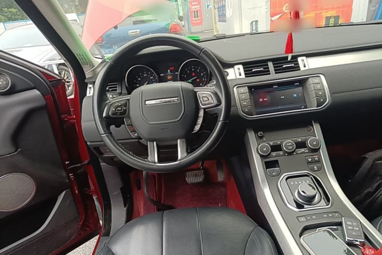 Used Land Rover Range Evoque 2017 2.0T PURE Style Edition Steering Wheel