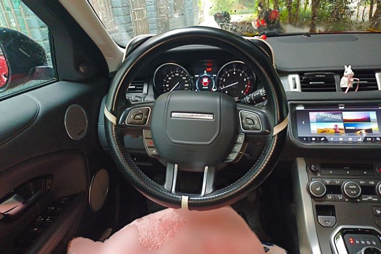 Used Land Rover Range Evoque 2017 2.0T SE PLUS Smart Enjoyment Edition Steering Wheel