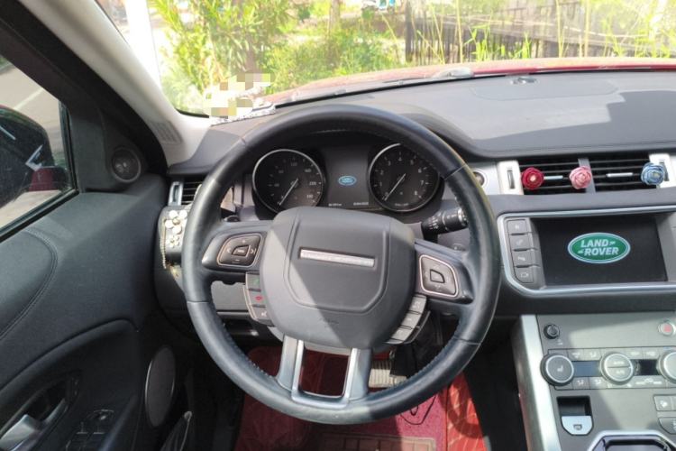 Used Land Rover Range Evoque 2017 2.0T SE Smart Glow Edition Steering Wheel