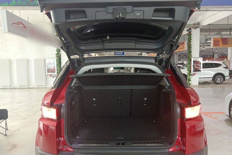 Used Land Rover Range Evoque 2017 2.0T British-Style Prestige Edition Trunk