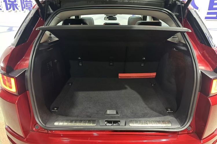 Used Land Rover Range Evoque 2017 2.0T SE Smart Glow Edition Trunk