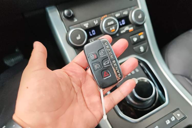Used Land Rover Range Evoque 2017 2.0T British-Style Prestige Edition Vehicle Key