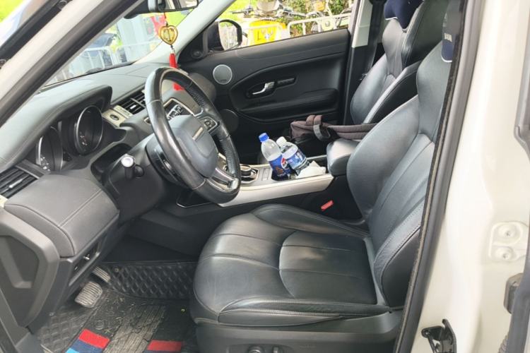 Used Land Rover Range Evoque 2017 2.0T SE PLUS Smart Enjoyment Edition Left Front Seat