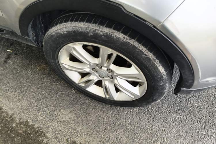 Used Land Rover Range Evoque 2017 2.0T SE PLUS Smart Enjoyment Edition Right Front Wheel Hub