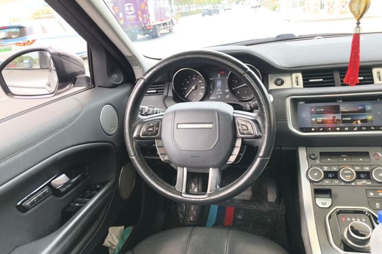 Used Land Rover Range Evoque 2017 2.0T SE PLUS Smart Enjoyment Edition Steering Wheel