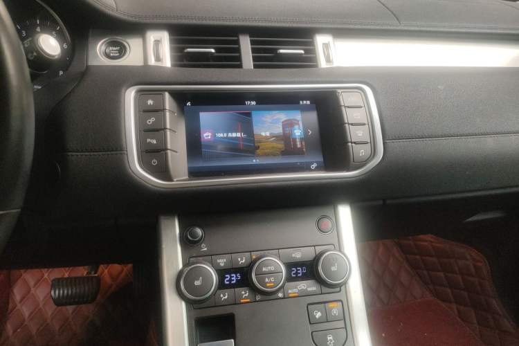 Used Land Rover Range Evoque 2017 2.0T PURE Style Edition Audio And AC Panel