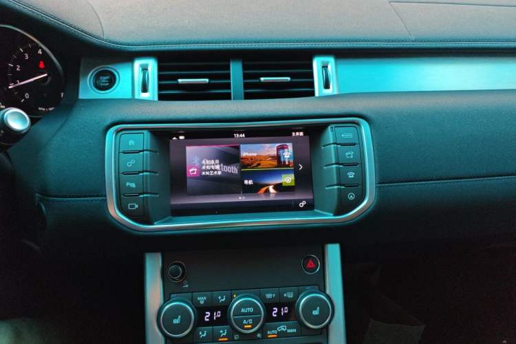 Used Land Rover Range Evoque 2017 2.0T SE PLUS Smart Enjoyment Edition Audio And AC Panel