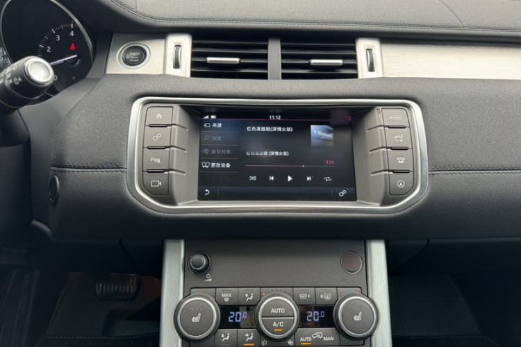 Used Land Rover Range Evoque 2017 2.0T SE Smart Glow Edition Audio And AC Panel