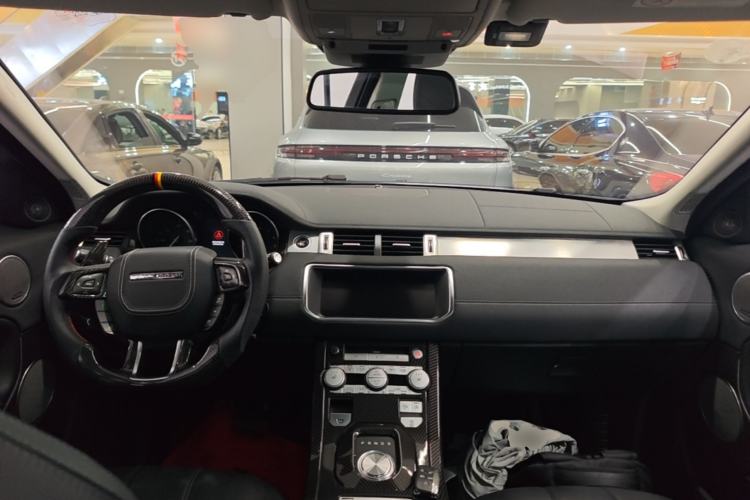 Used Land Rover Range Evoque 2017 2.0T SE PLUS Smart Enjoyment Edition Center Console