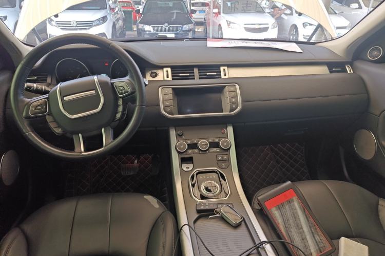 Used Land Rover Range Evoque 2017 2.0T British-Style Prestige Edition Center Console
