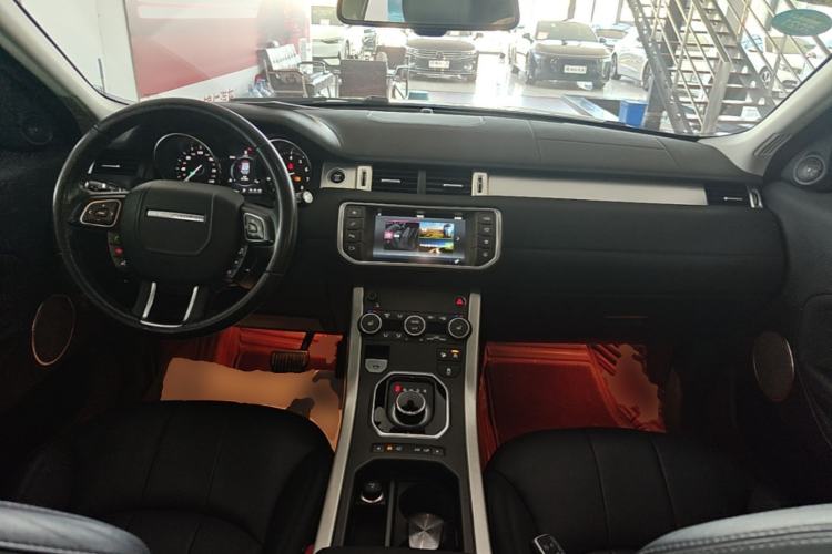 Used Land Rover Range Evoque 2017 2.0T British-Style Prestige Edition Center Console